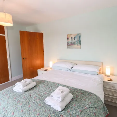 West Croft * Mawbray