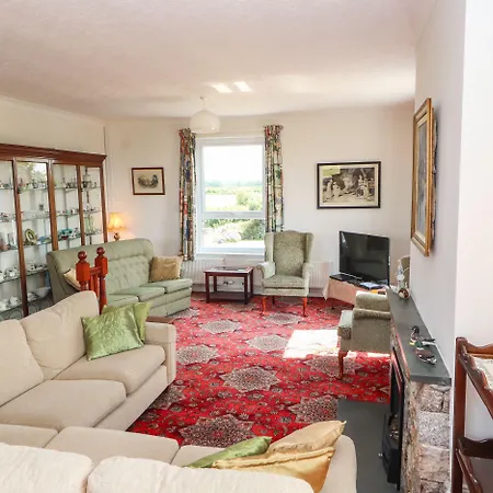 West Croft * Mawbray