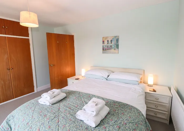 West Croft * Mawbray